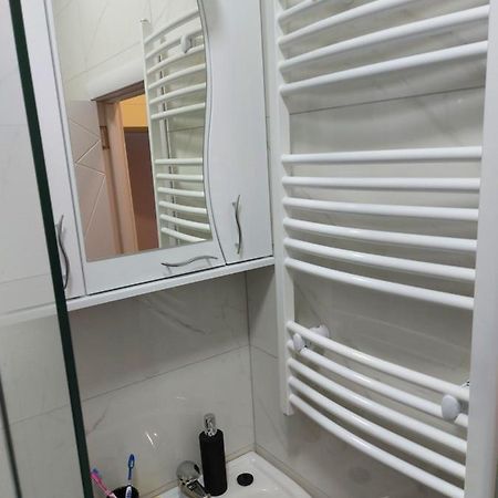 Apartman Mikikiki ベオグラード エクステリア 写真