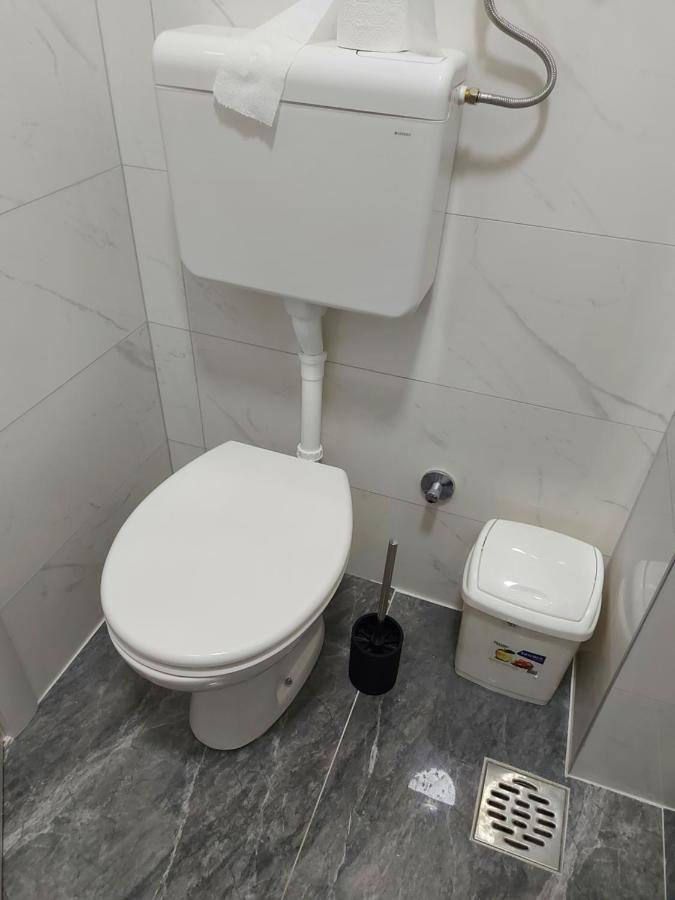 Apartman Mikikiki ベオグラード エクステリア 写真