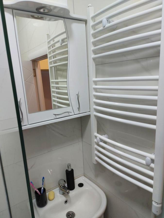 Apartman Mikikiki ベオグラード エクステリア 写真